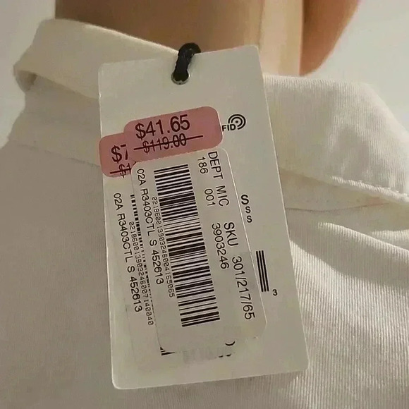 A loves a midi dress - Picture 9 of 10